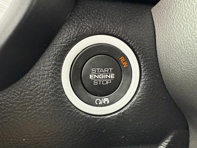Ram 1500 Vehicle Image 15