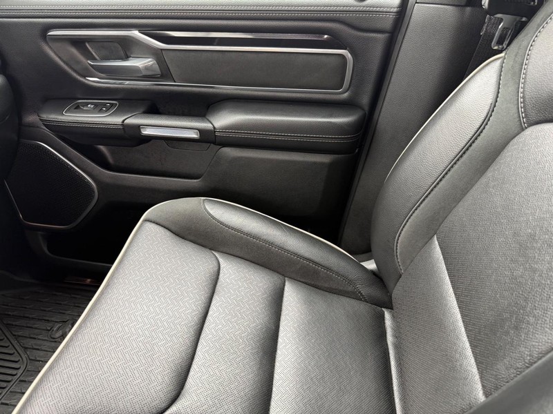 Ram 1500 Vehicle Image 21