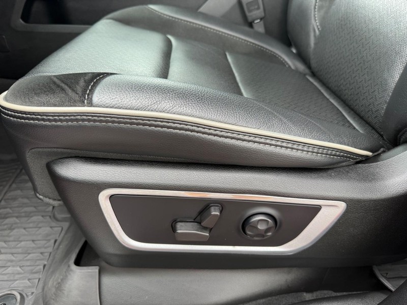 Ram 1500 Vehicle Image 25