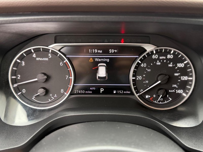 Nissan Rogue Vehicle Image 21