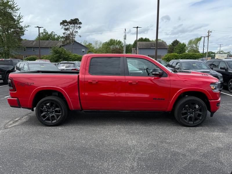 Ram 1500 Vehicle Image 02