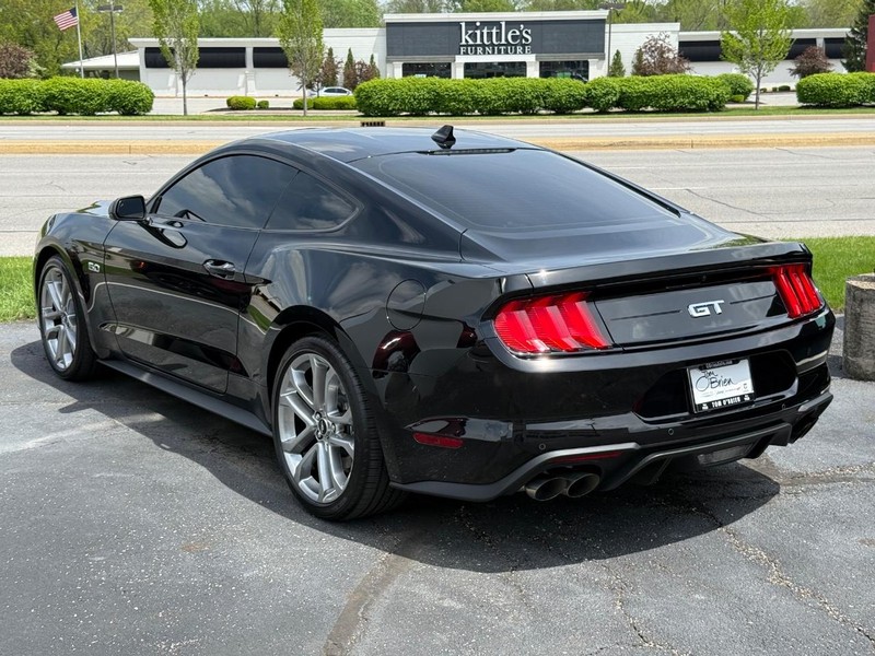 Ford Mustang Vehicle Image 05
