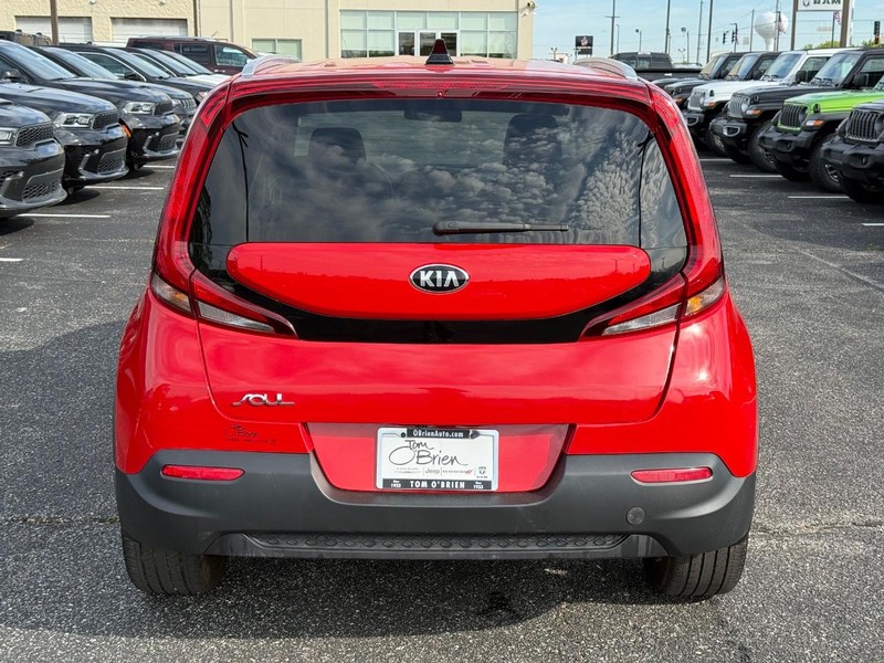 Kia Soul Vehicle Image 04