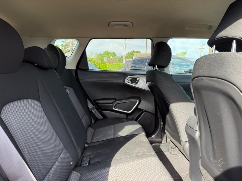 Kia Soul Vehicle Image 10