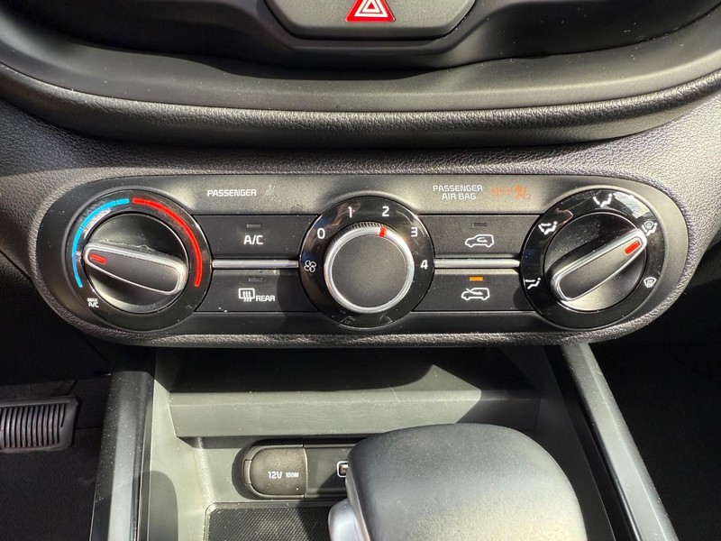 Kia Soul Vehicle Image 17