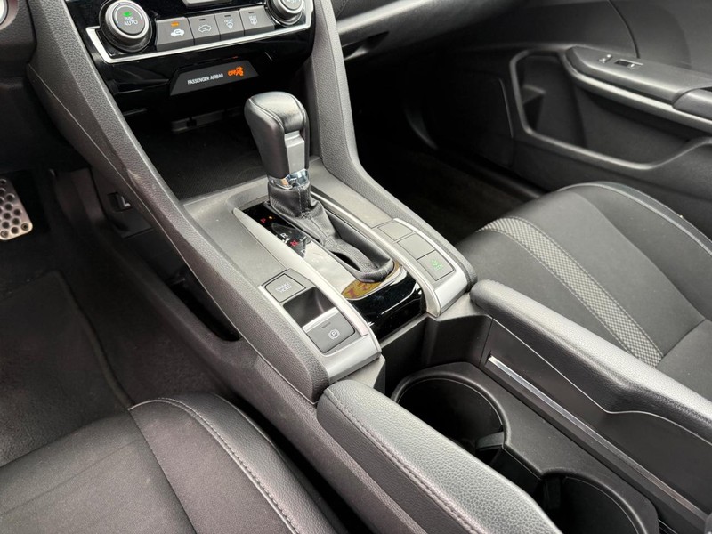 Honda Civic Sedan Vehicle Image 19