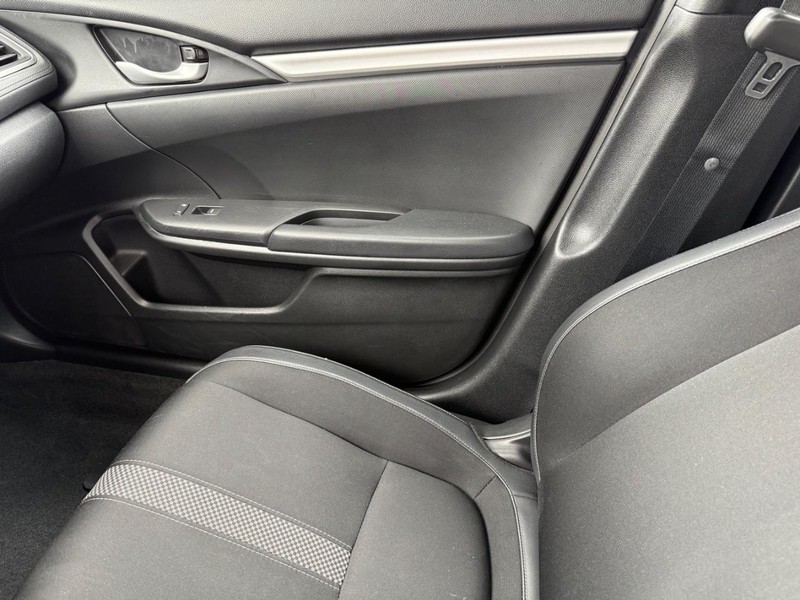 Honda Civic Sedan Vehicle Image 20
