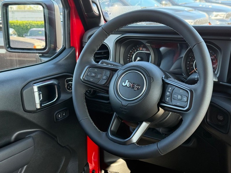 Jeep Gladiator Vehicle Image 06