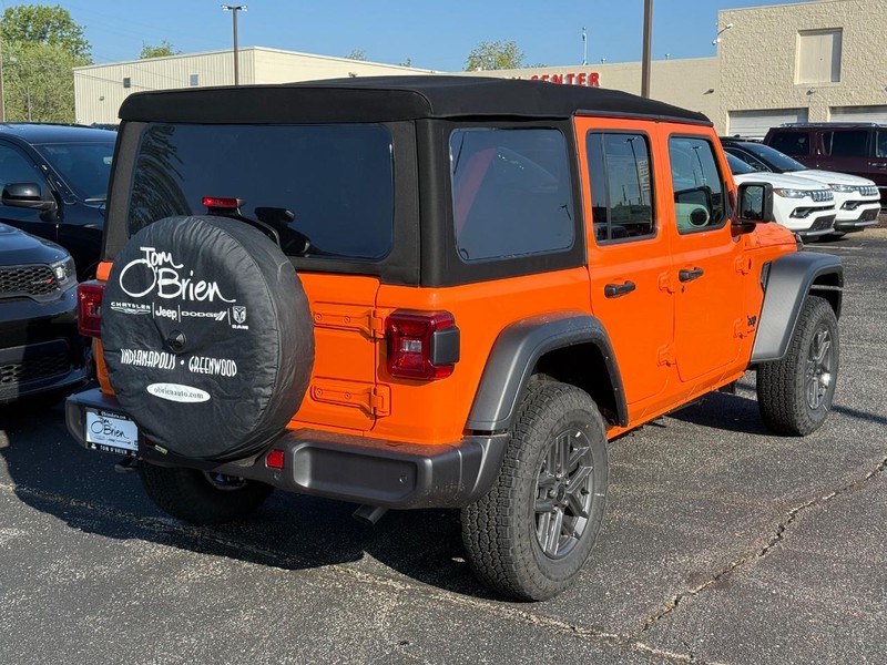 Jeep Wrangler Vehicle Image 03