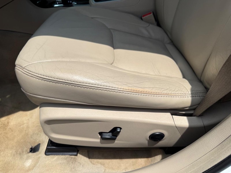 Chrysler 300 Vehicle Image 25