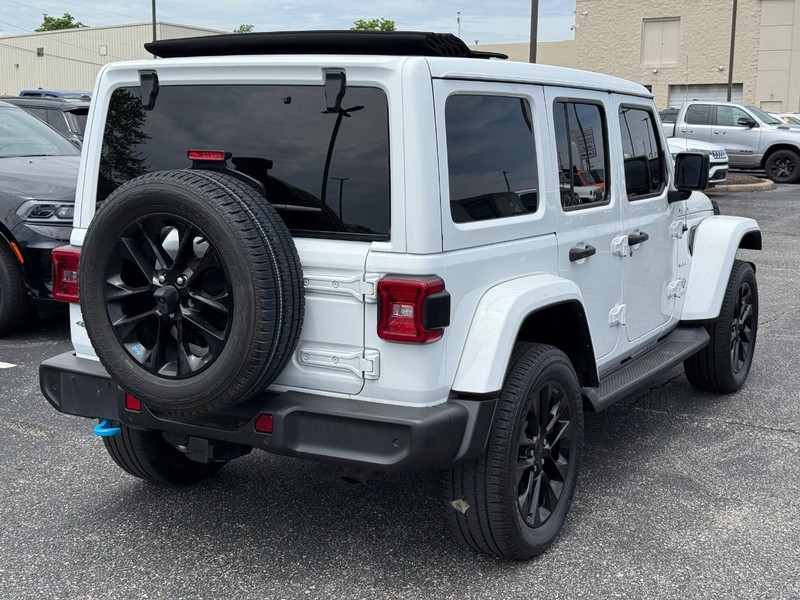 Jeep Wrangler 4xe Vehicle Image 03
