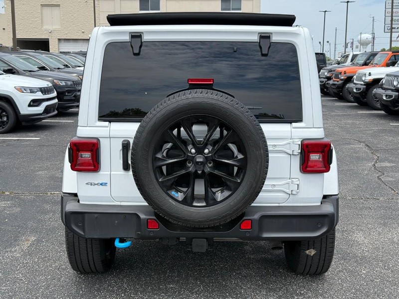 Jeep Wrangler 4xe Vehicle Image 04