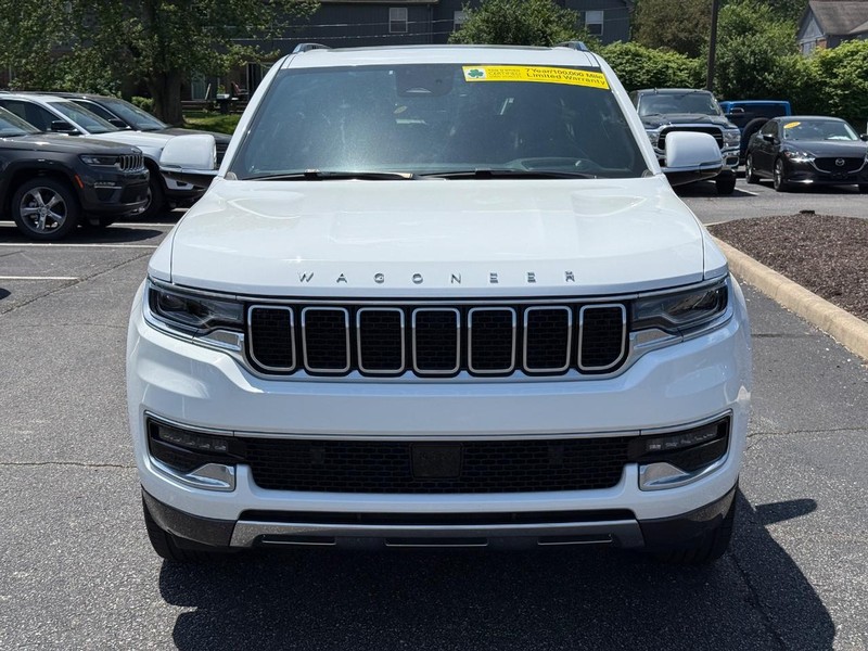 Jeep Wagoneer Vehicle Image 10