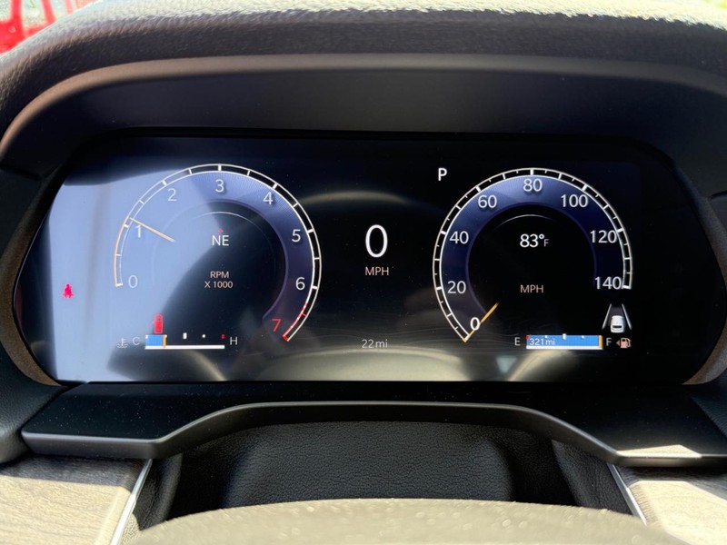 Jeep Grand Cherokee L Vehicle Image 18