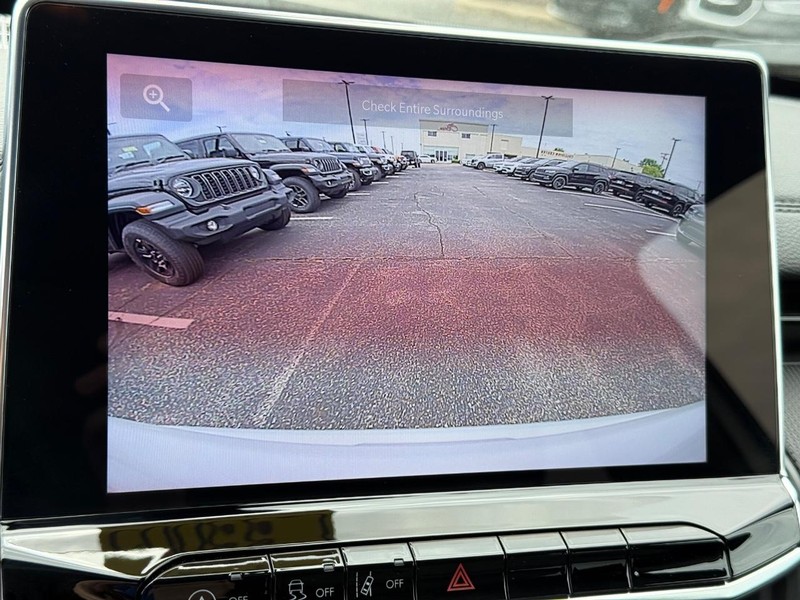 Jeep Compass Vehicle Image 11