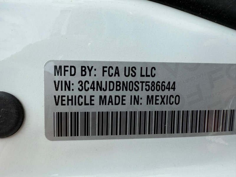 Jeep Compass Vehicle Image 19