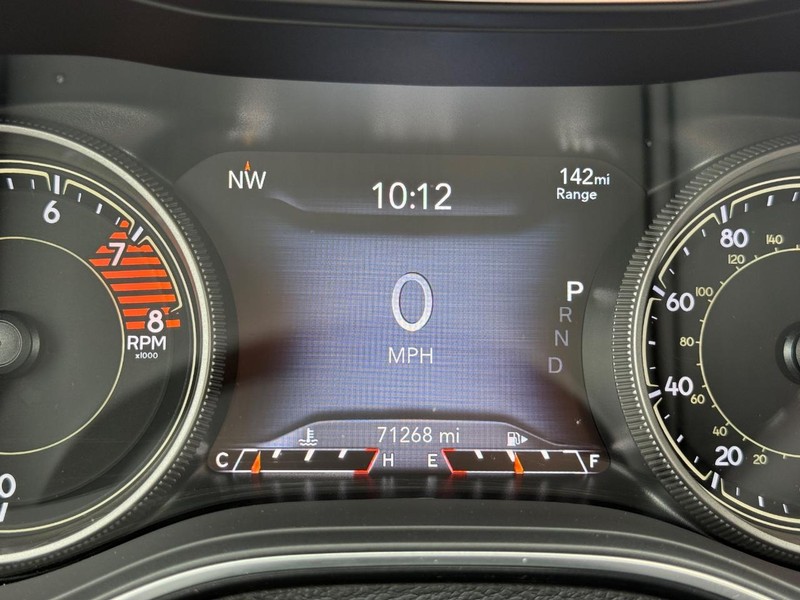 Jeep Cherokee Vehicle Image 22
