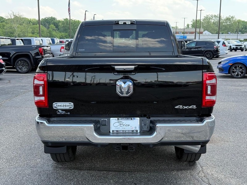 Ram 3500 Vehicle Image 04