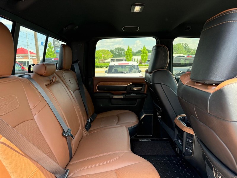 Ram 3500 Vehicle Image 10
