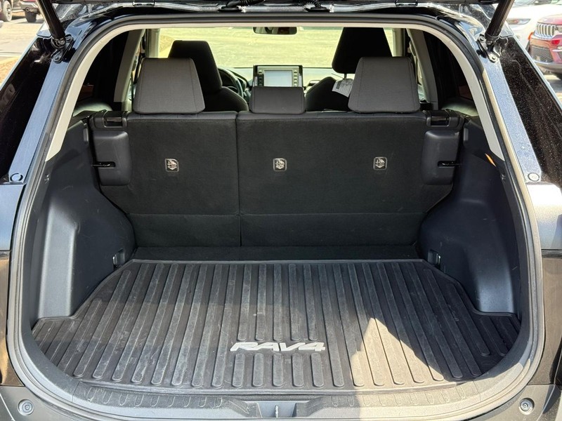 Toyota RAV4 Vehicle Image 07
