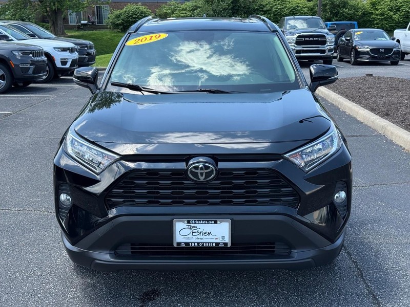 Toyota RAV4 Vehicle Image 10