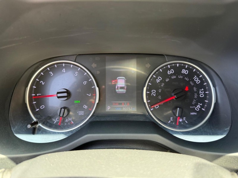 Toyota RAV4 Vehicle Image 24