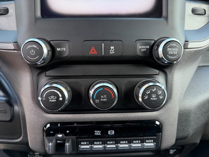 Ram 2500 Vehicle Image 16