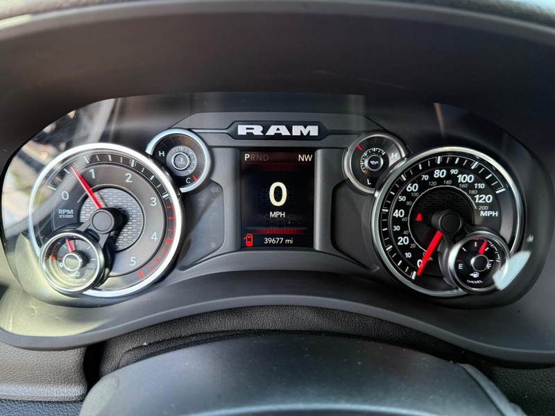 Ram 2500 Vehicle Image 19