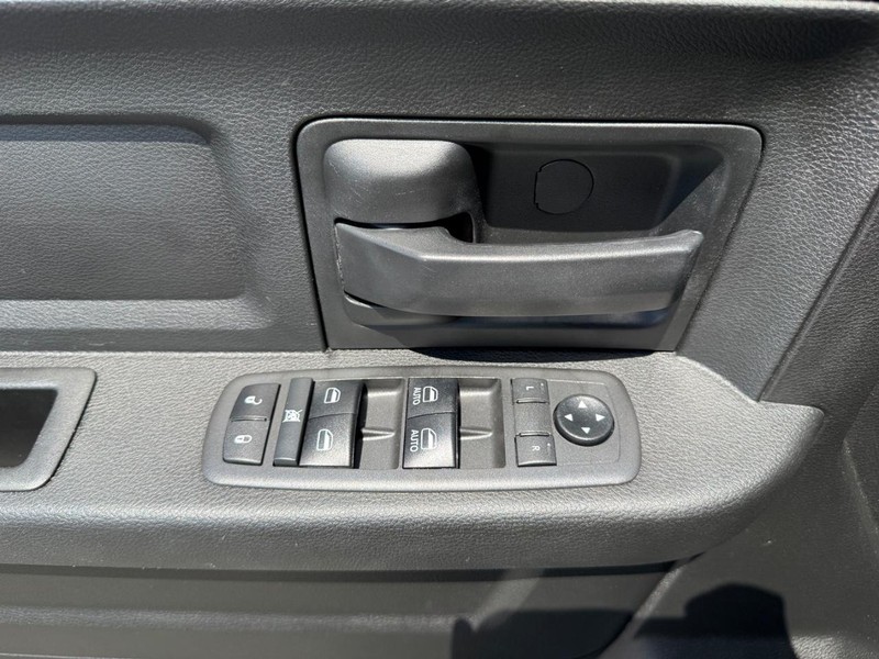 Ram 2500 Vehicle Image 21