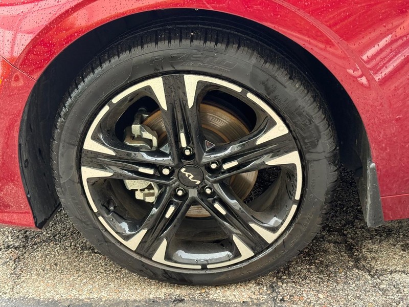 Kia K5 Vehicle Image 07