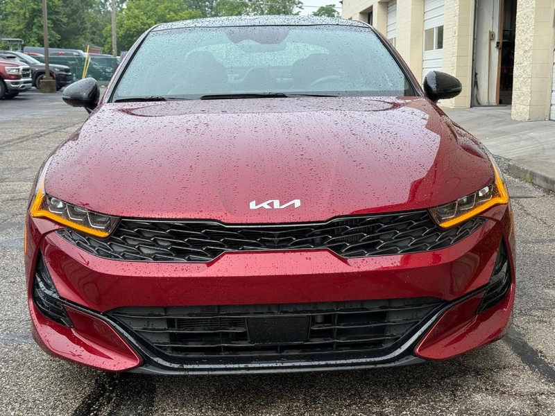 Kia K5 Vehicle Image 09