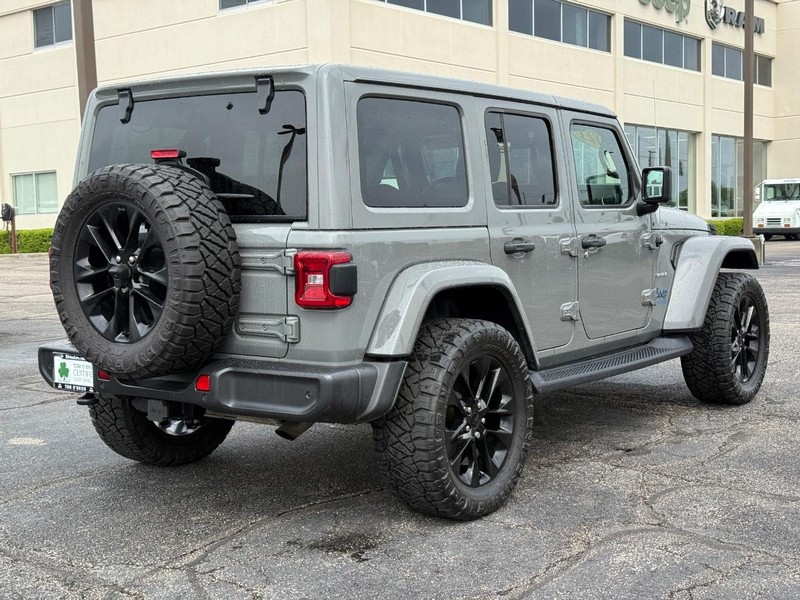 Jeep Wrangler 4xe Vehicle Image 03