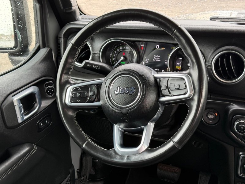Jeep Wrangler 4xe Vehicle Image 13
