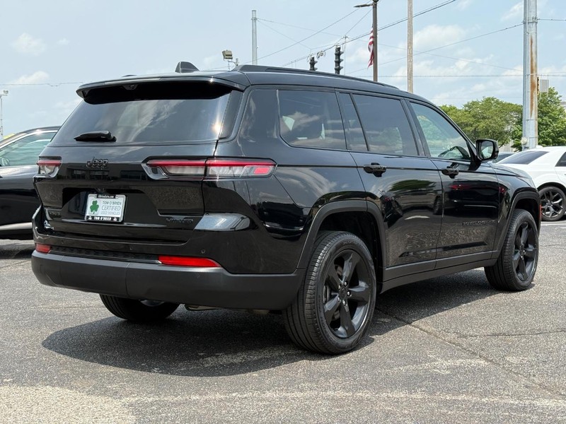 Jeep Grand Cherokee L Vehicle Image 03