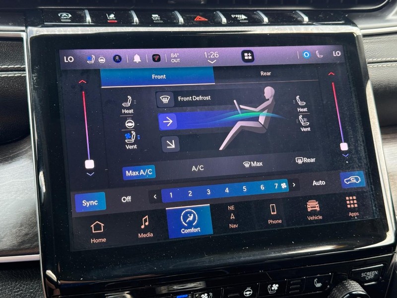 Jeep Grand Cherokee L Vehicle Image 23