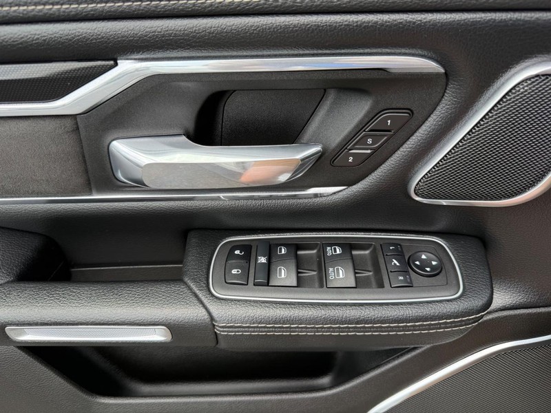 Ram 1500 Vehicle Image 23