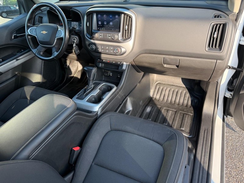 Chevrolet Colorado Vehicle Image 12