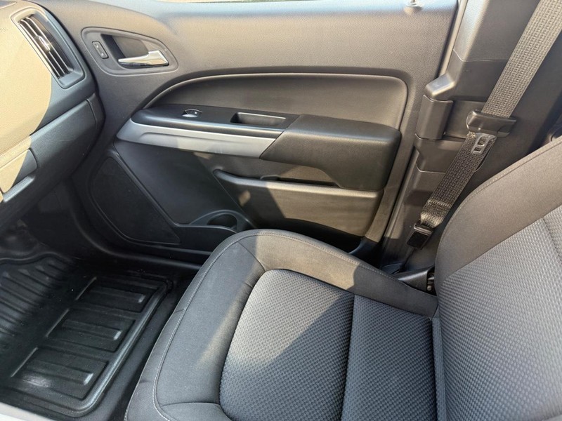 Chevrolet Colorado Vehicle Image 20