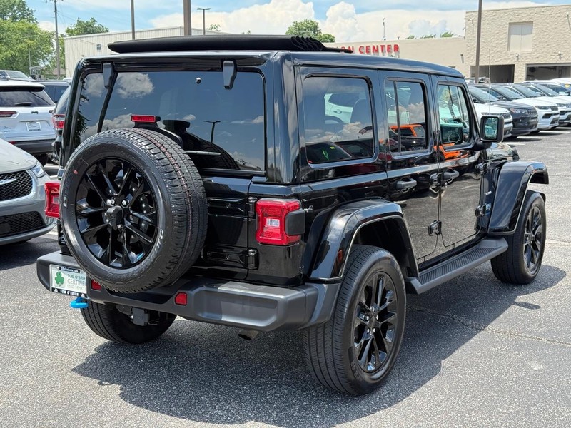 Jeep Wrangler 4xe Vehicle Image 03