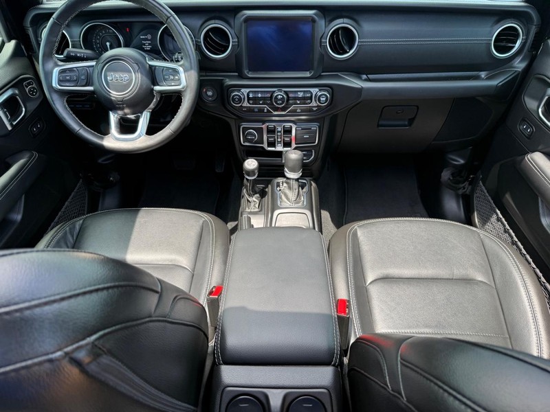 Jeep Wrangler 4xe Vehicle Image 12