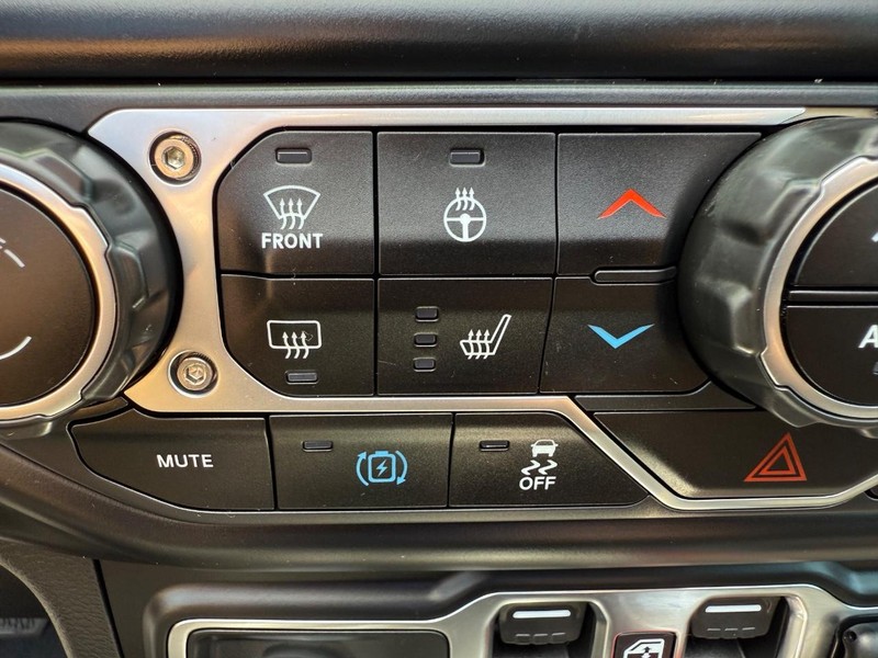 Jeep Wrangler 4xe Vehicle Image 17