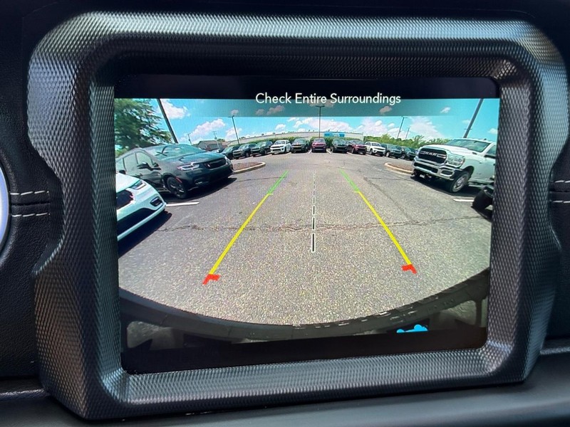 Jeep Wrangler 4xe Vehicle Image 18