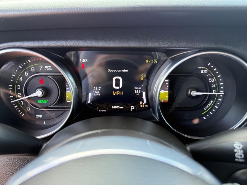 Jeep Wrangler 4xe Vehicle Image 24