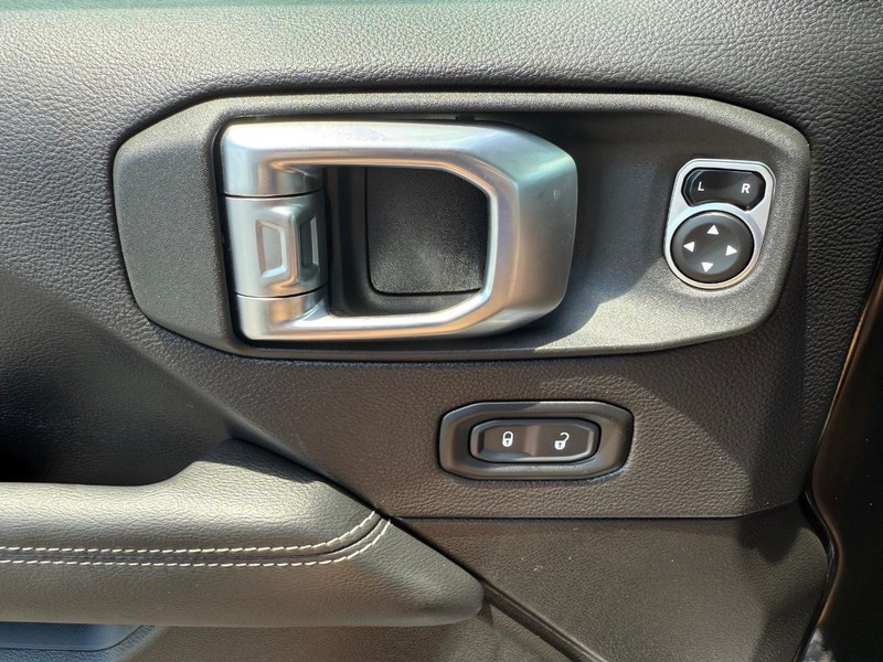 Jeep Wrangler 4xe Vehicle Image 26