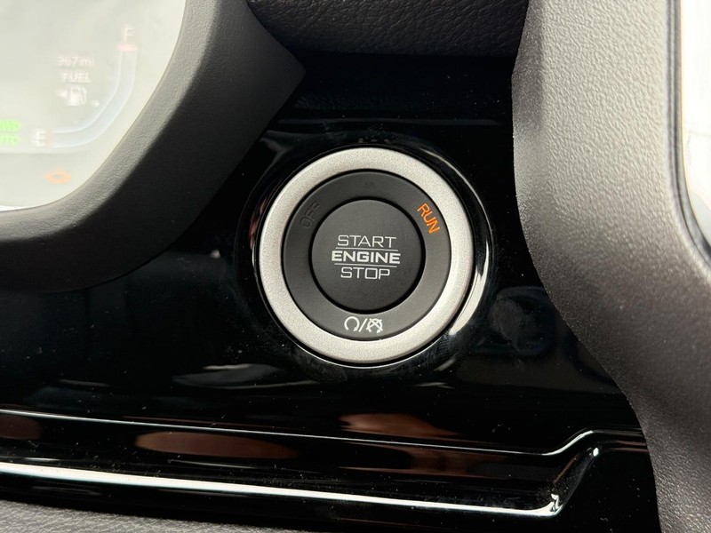 Ram 1500 Vehicle Image 11