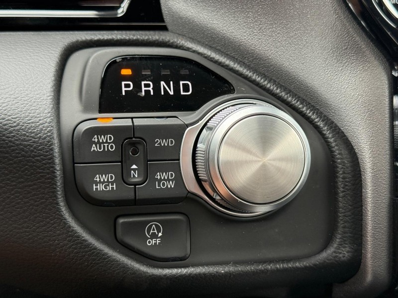 Ram 1500 Vehicle Image 12