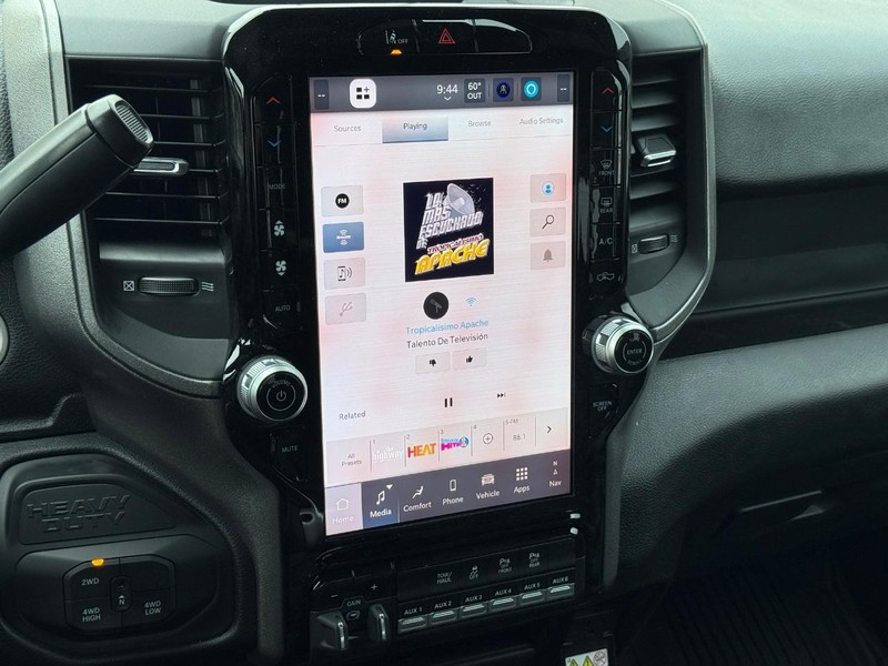 Ram 2500 Vehicle Image 12