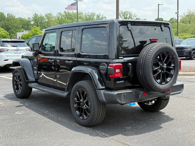 Jeep Wrangler 4xe Vehicle Image 05