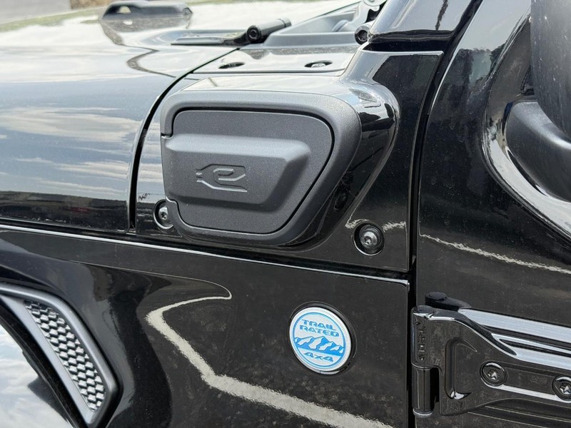 Jeep Wrangler 4xe Vehicle Image 08