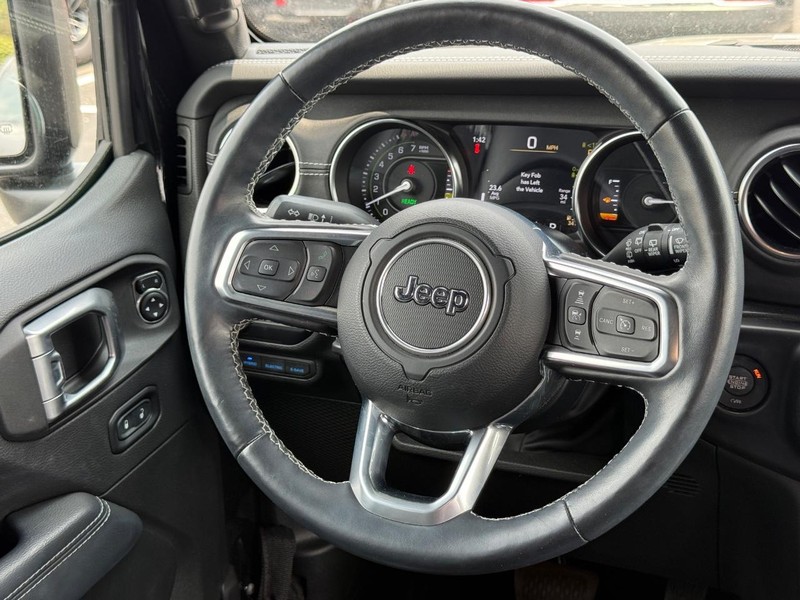 Jeep Wrangler 4xe Vehicle Image 16